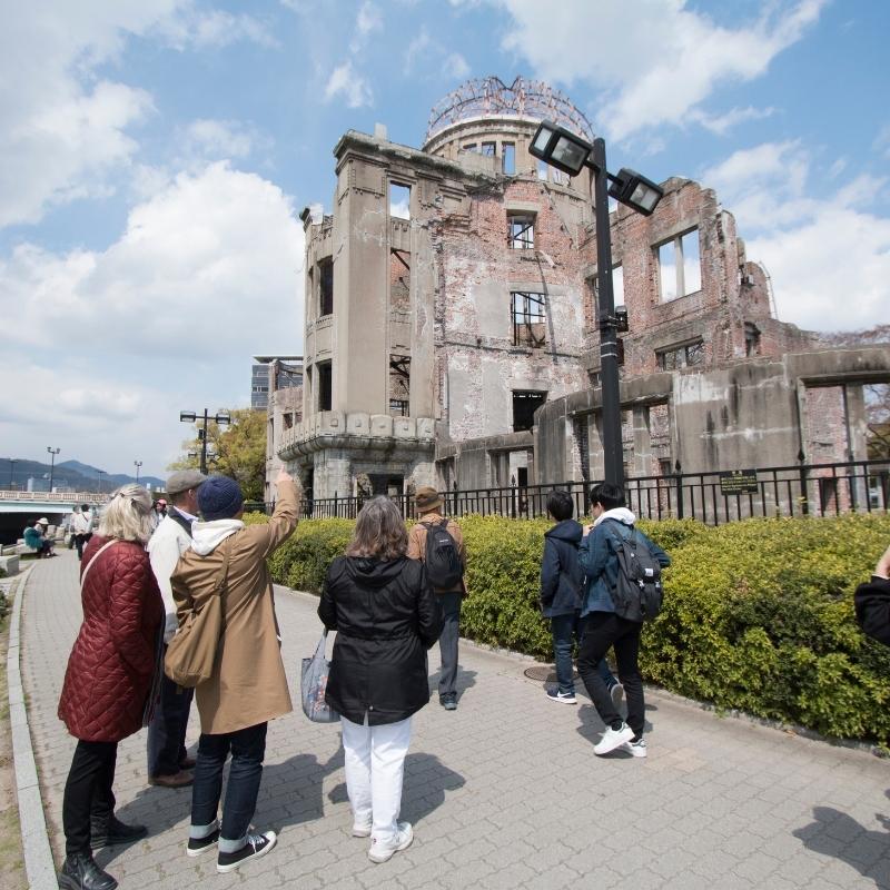 Hiroshima shore excursions - Walking tours