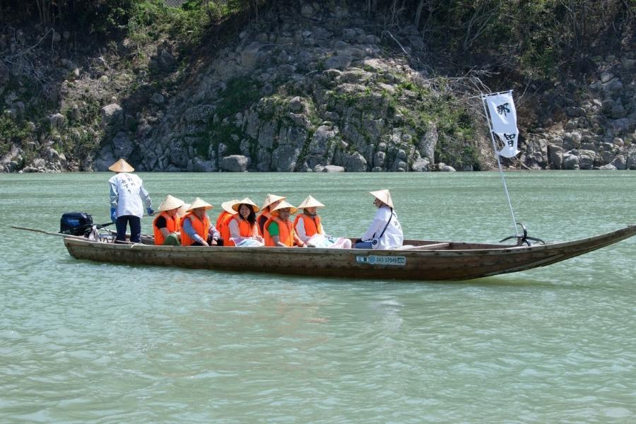 Kumano river boat tour in Shingu
