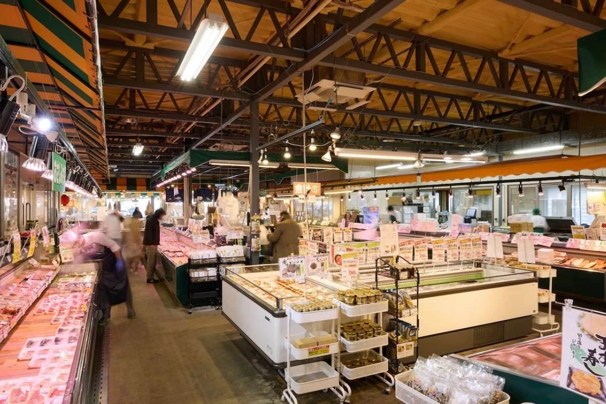 Pier Bandai Market on Niigata Shore Excursions