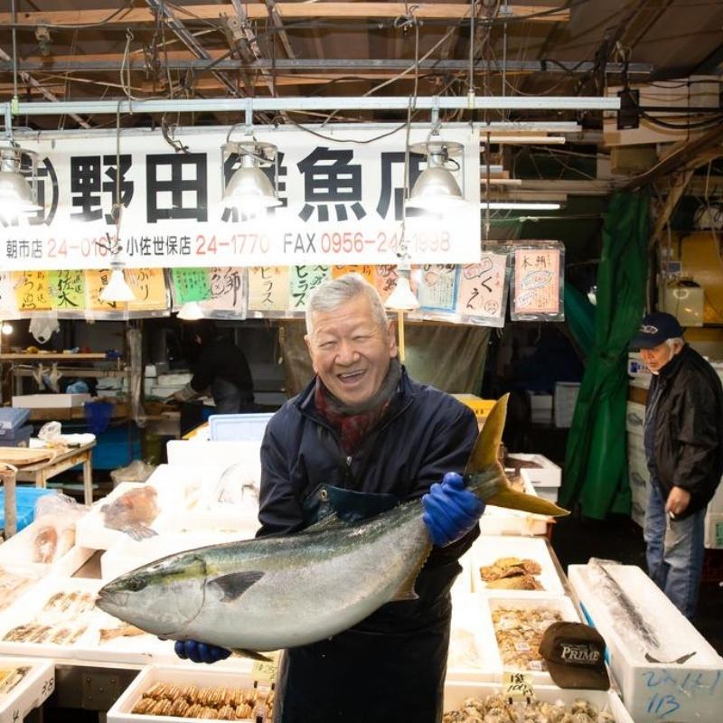 Sasebo shore excursions to traditional market