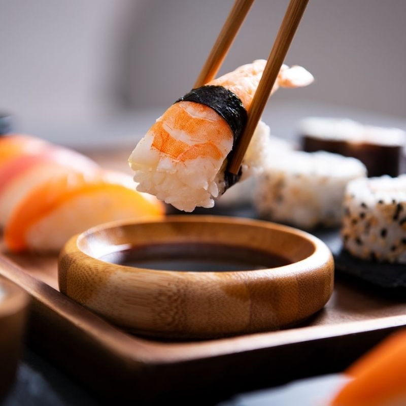 Shimizu excursions tasting sushi