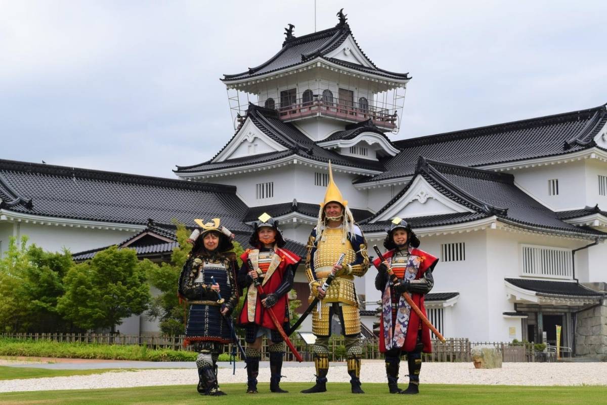 Toyama Castle shore trips