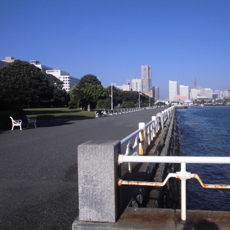 Waterfront walk on Yokohama shore tours