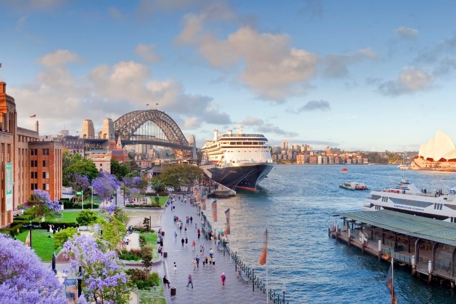 Travel Around Australia by Cruise Ship