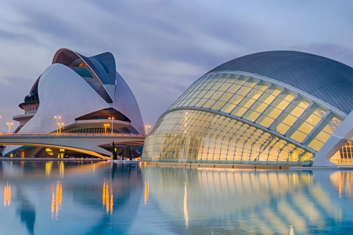 City of Arts and Sciences on Valencia shore trips