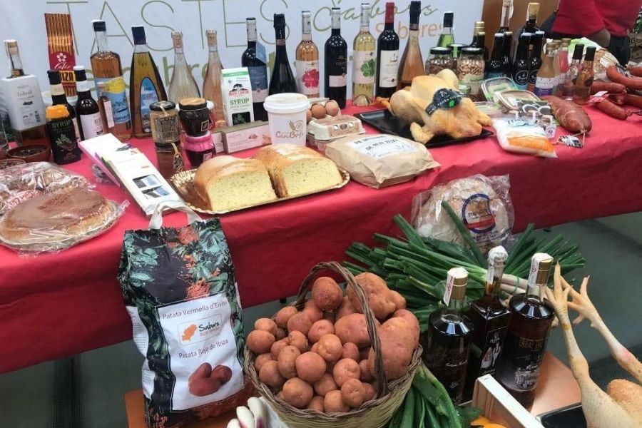 Wine Market on Ibiza shore tours