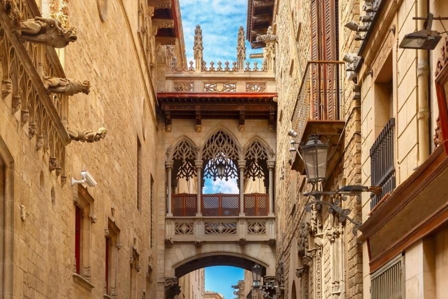 Barcelona excursions to Gothic Quarter
