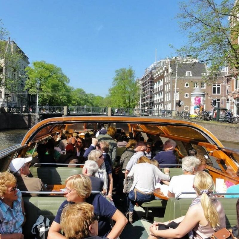 Guests on day tours from Netherlands ports