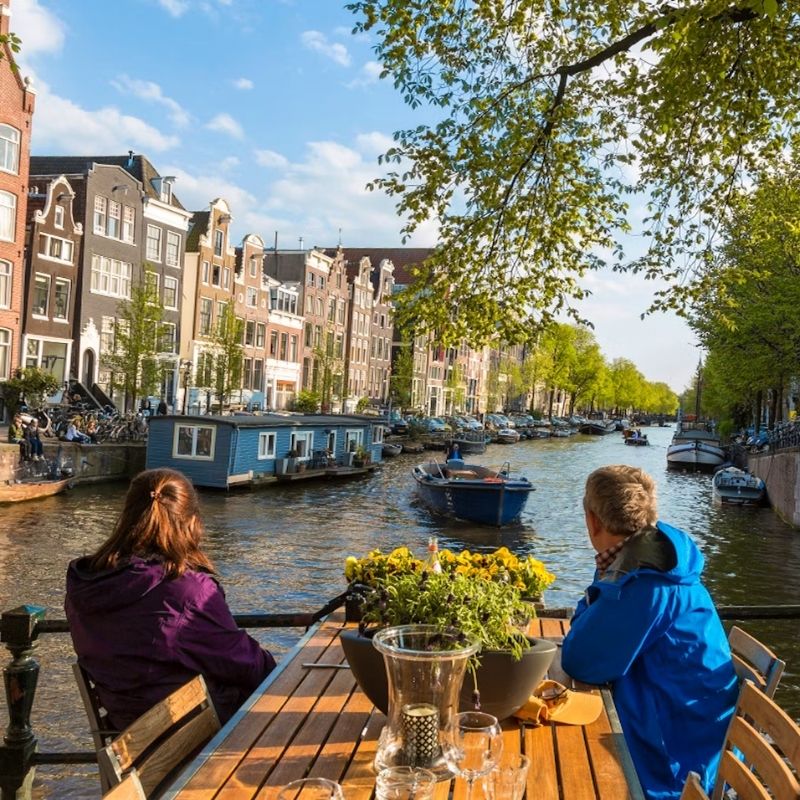 Happy Guests on Netherlands shore excursions