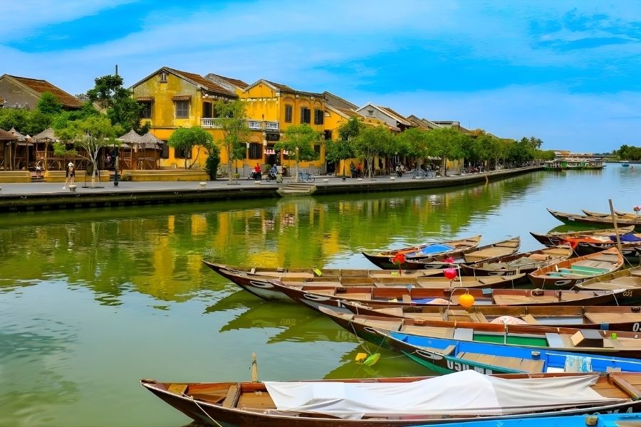 Extend shore excursions to Hoi An