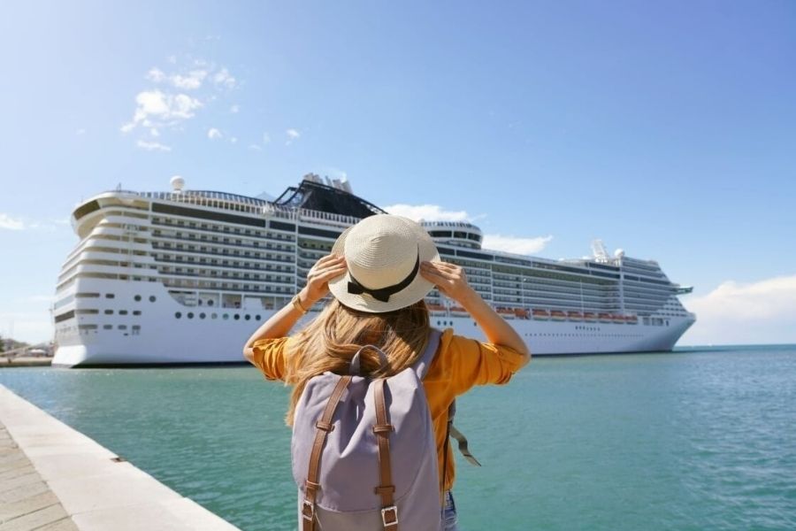 Shore Excursion Travel Groups with Educational Purposes